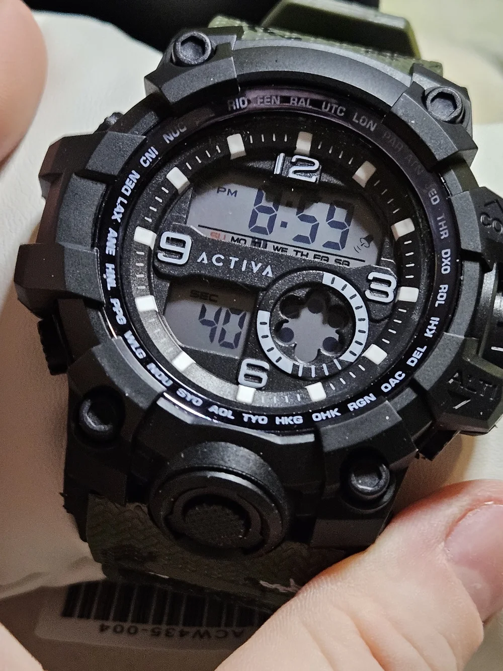 Activa Endurance X Invicta Men's Digital Watch (Model ACW435-004)